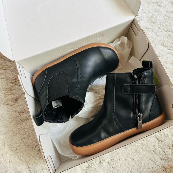 Ten Little Chelsea Boots - Picture 8 of 11